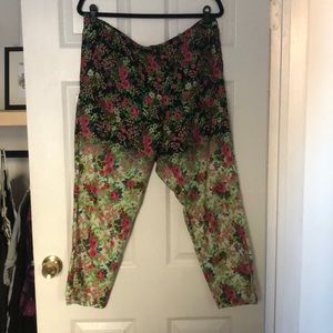 TOPSHOP VINTAGE FLORAL PRINT PINK BLACK OMBRÉ SILKY CROP PANTS SIZE 12